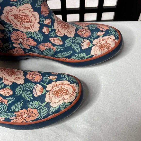 Bogs Blue & Pink Floral Size 7 Tall  Rain Boots Pull-On NWOT Women’s 💙 - Picture 6 of 12